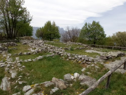Parco Archeologico (610 m) Piani di Barra | Da Malgrate al Monte Barro