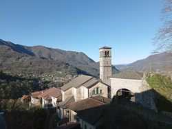 Chiesa di Sant'Ambrogio (585 m) - Palanzo | Anello del Monte Palanzone