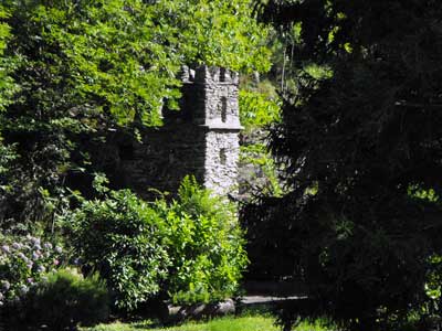 I resti di Castelvedro in località Mai