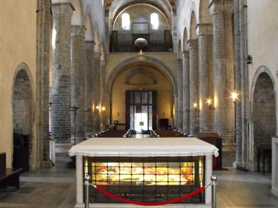 La Basilica di Sant'Abbondio in via Regina Teodolinda