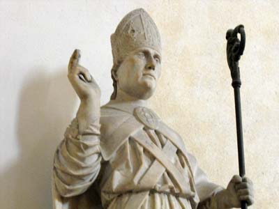 La Basilica di Sant'Abbondio in via Regina Teodolinda