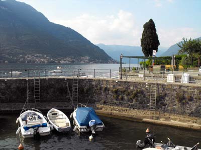 Riva di Faggeto Lario - Lago di Como